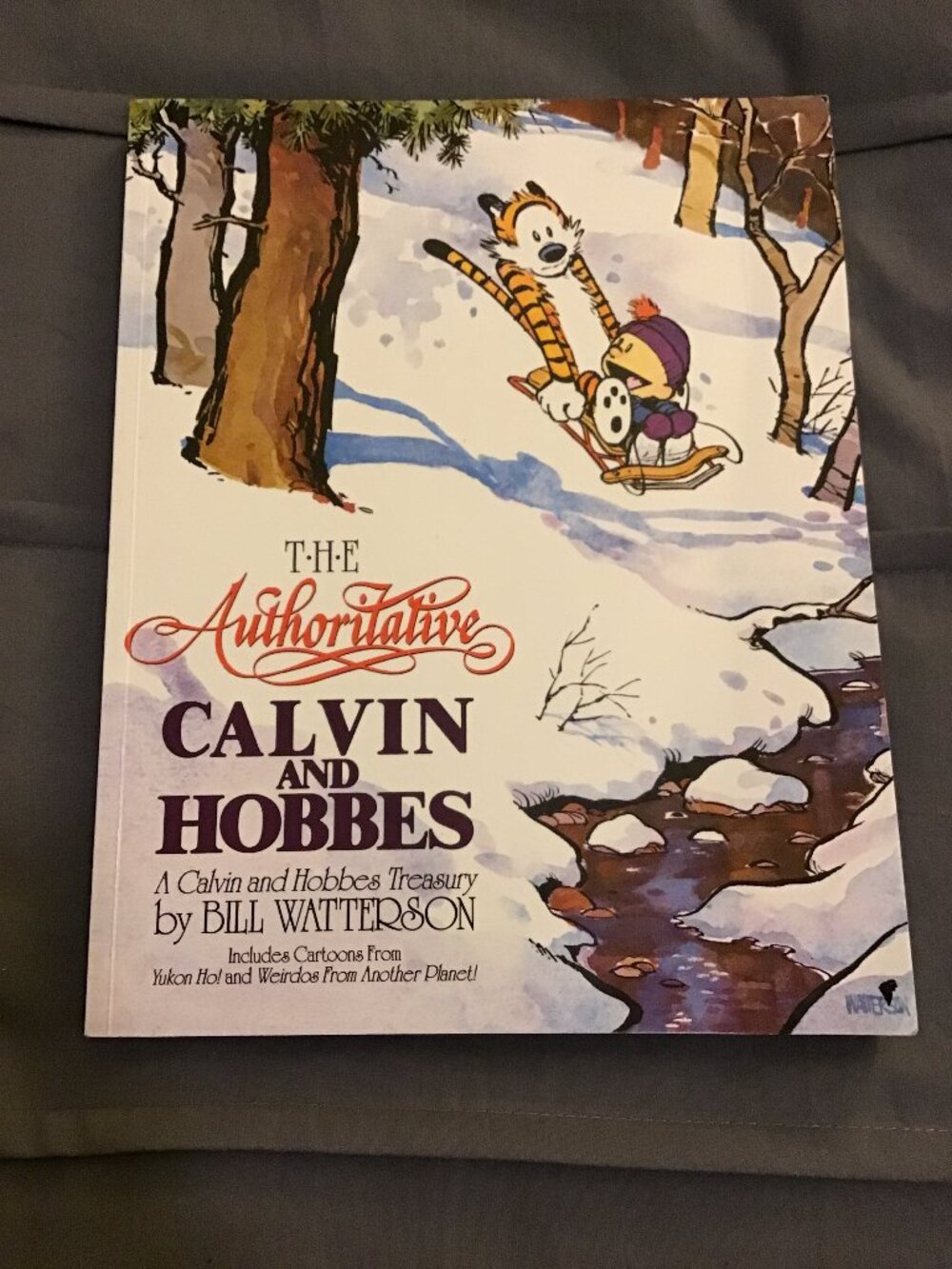 📚 The Authoritative Calvin and Hobbes – A Calvin and Hobbes by Bill Watterson